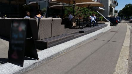 Gastgewerbe Terrasse mit Eco Deck Classic in Anthrazit